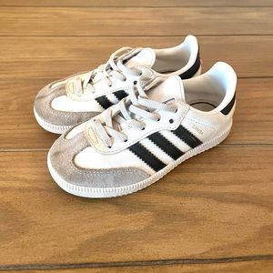 Toddler boy Adidas Classic White Samba Size 8